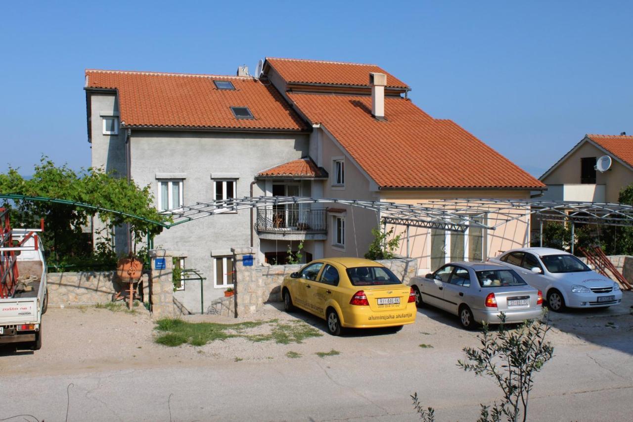 Apartments And Rooms With Parking Space Njivice, Krk - 5458 Eksteriør bilde