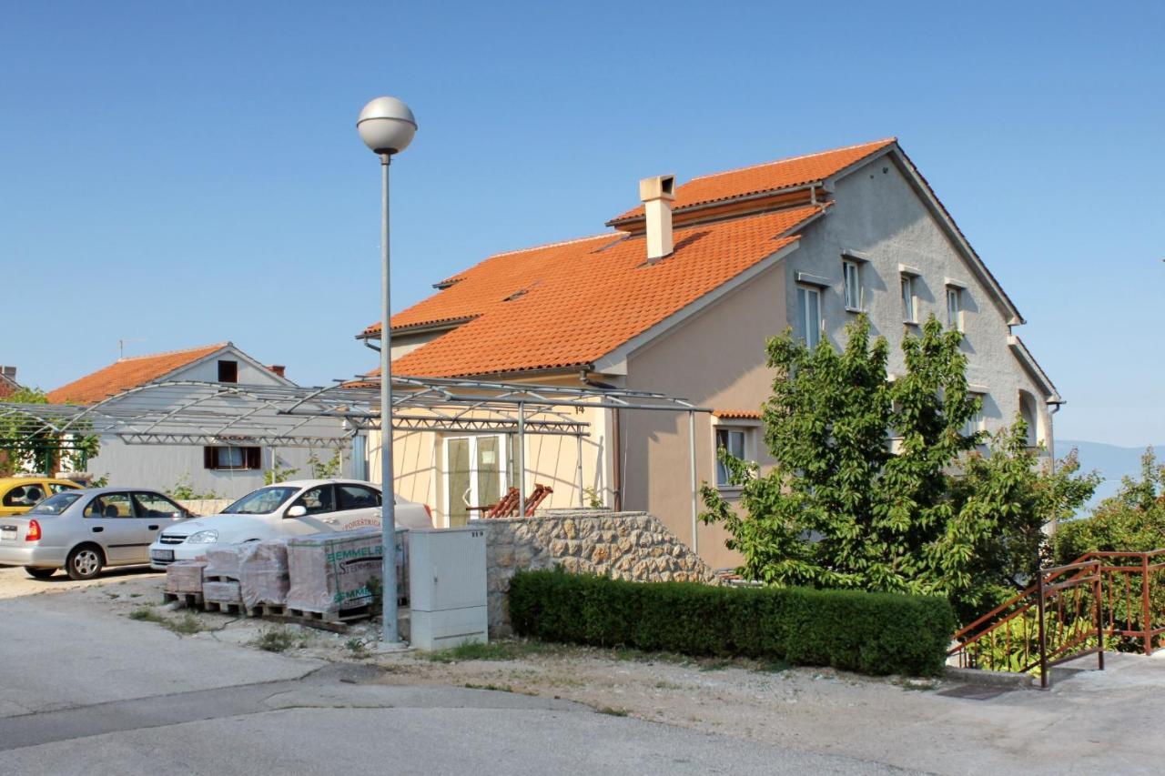 Apartments And Rooms With Parking Space Njivice, Krk - 5458 Eksteriør bilde