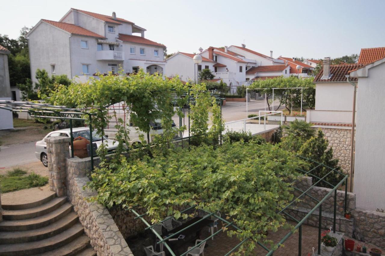 Apartments And Rooms With Parking Space Njivice, Krk - 5458 Eksteriør bilde
